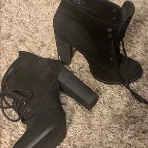Black heeled also booties